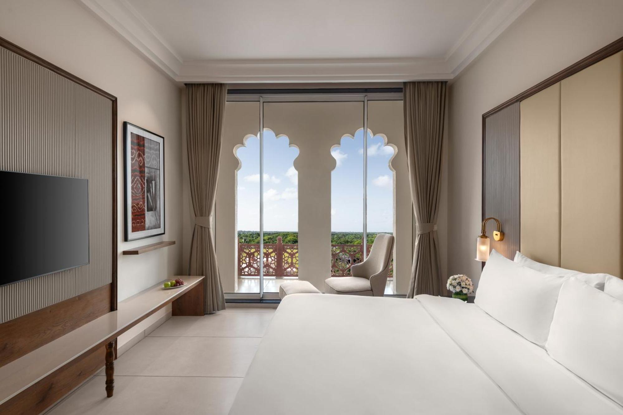 Uday Palace Navsari, A Member Of Radisson Individuals Kültér fotó